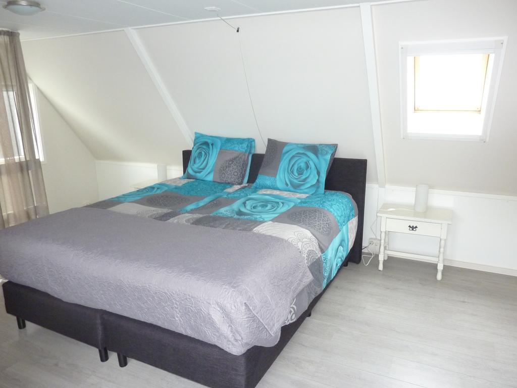 B&B It Lytshûs Earnewâld Chambre photo